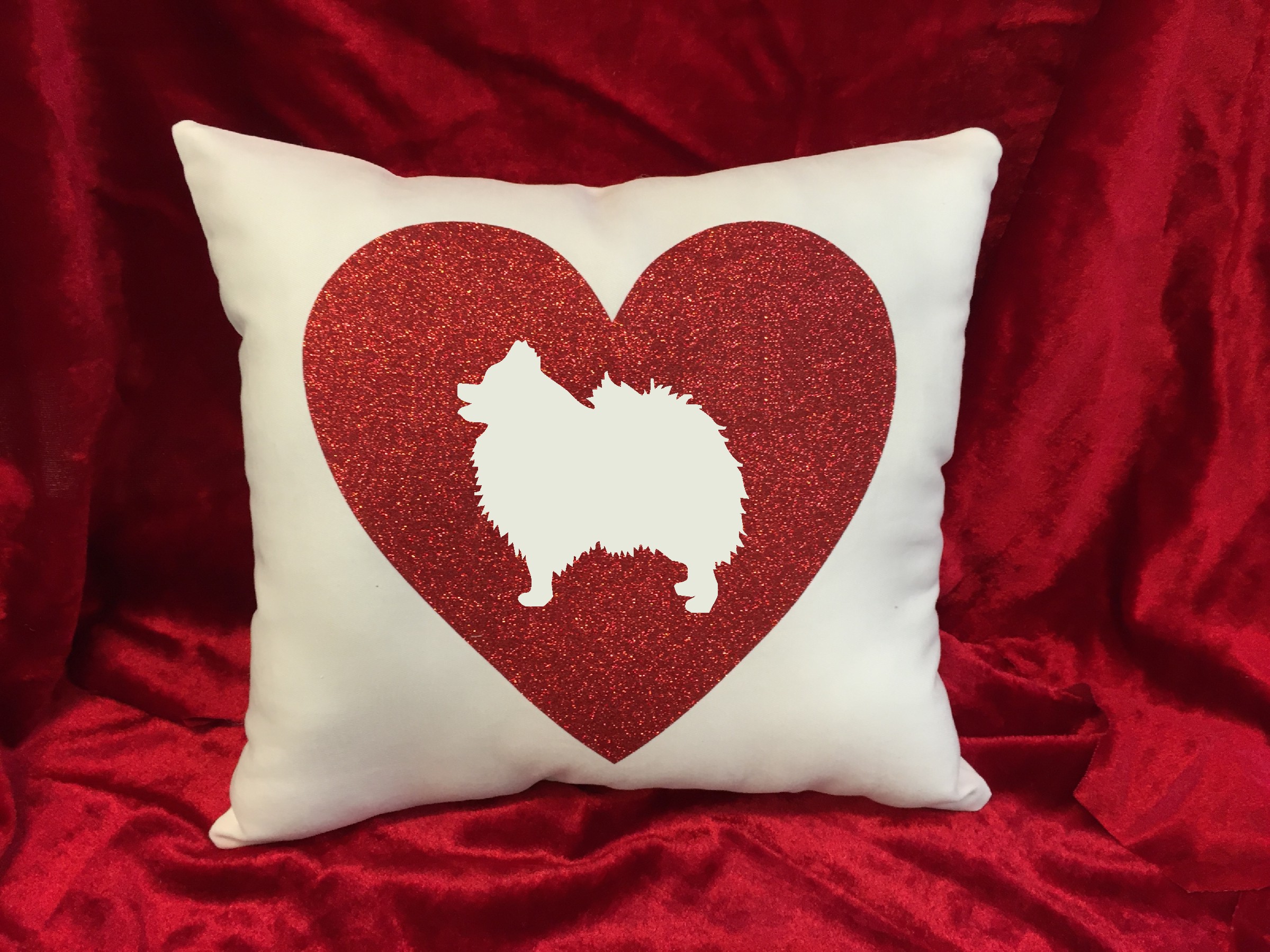 Dogs - Throw Pillow - Pomeranian